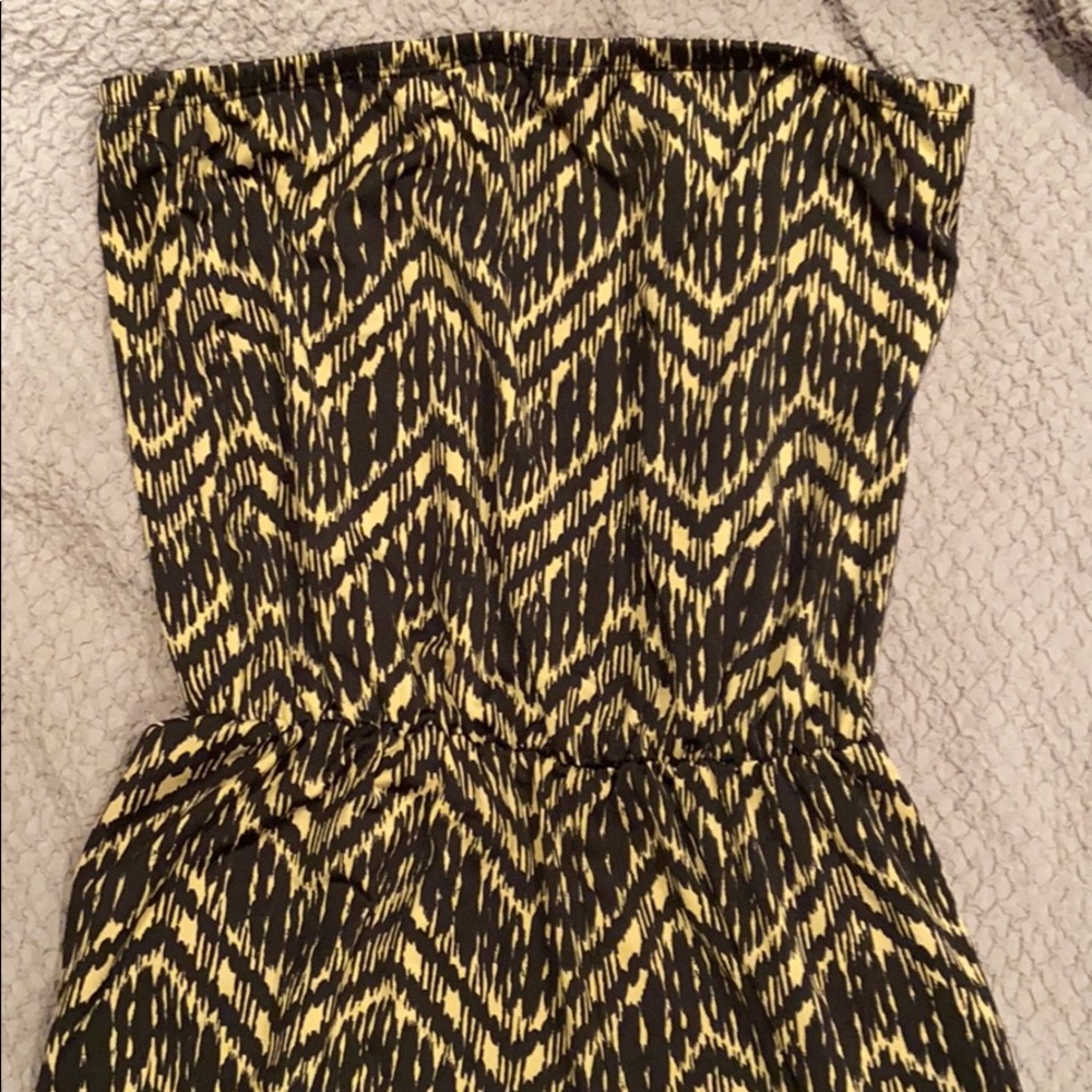 Romper - Picture 2 of 4